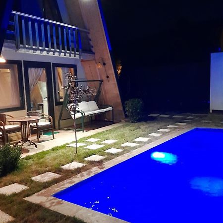 Happyhouse Bungalov Three-Room, Sw Pool With Lake View, Sapanca B1 Dış mekan fotoğraf